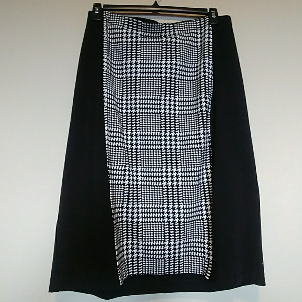 Houndstooth inlay pencil midi skirt!